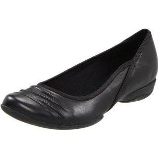  Clarks Womens Un.Memoir Loafer Shoes