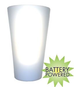 Exciting Lighting Battery Powered Vivid LED Sconce Light White High Gloss Finish