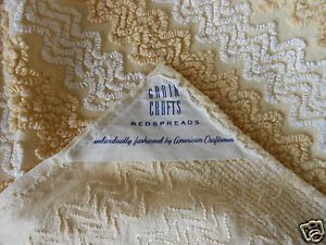 Vintage Chenille White Gold Queen Size Bedspread Label Cabin Craft Bedspreads