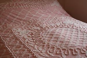 Vintage Cotton Chenille Bedspread 90x100 Pink with Fluffy White and Fringe