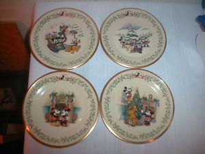 4 Cute Lenox Disney Holiday Christmas Plates Mickey Minnie Pluto Goofy Donald