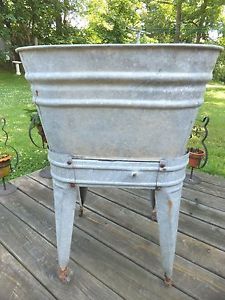 Vintage Galvanized Single Wash Tub on Stand w Wheels Great Garden or Other