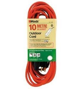 Woods Outdoor Extension Cord Triple Outlet 3 Conductor 10M 545502 Orange 16 3