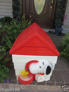 Peanuts Snoopy Dog House Red Baron Wwi Flying Ace Windocling On Popscreen