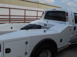 2006 Ford F550 Crew Cab 4x4 Western Hauler Chariot Conversion