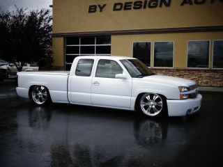 2003 Chevy Silverado 1500 Ext Cab 2WD Bagged Air Ride SS Leather Interior