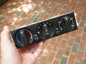 6275 Mitsubishi Eclipse 03 04 05 AC Heat Air Temp Control Switch Panel