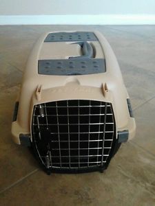 Petmate Dog Cat Small Pet Taxi Carrier