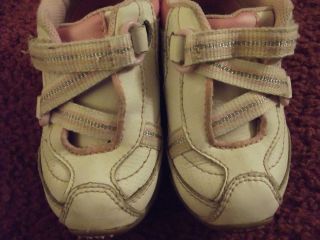 Stride Rite Girls Infant Toddler Size 5 5 Medium Sneakers Velcro Pink White