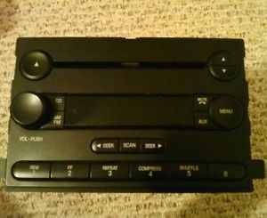 Ford Focus 2005 Vehicle Model Factory Stereo Am FM Car Radio CD  Player