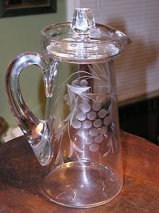 New Martinsville Etched Grape Motif Glass Pitcher Decanter with Lid VG Cond