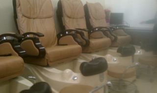 High End Pedicure Spa Massage Chairs Matching Set of 4 Plus 4 Matching Stools