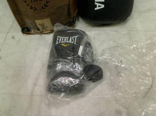 Everlast 70 Pound MMA Heavy Bag Kit SG70