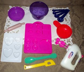 Pretend Play Kitchen Toys Easy Bake Hand Held Mixer Bowls Instant Bake Utensils
