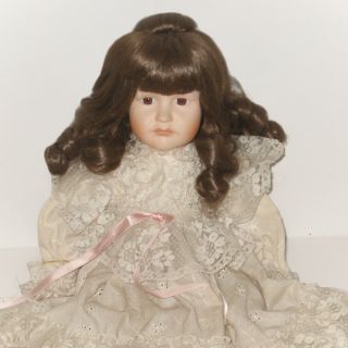 1988 Brinn's Collectible Porcelain Edition Baby Doll