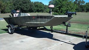 Tracker Grizzly 1754 Bass Fishing Duck Hunting Boat