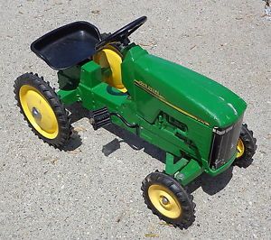 Ertl John Deere 8310 Farm Toy Ride on Pedal Tractor