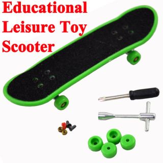 Finger Skate Board Skateboard Game Toy with Mini Screwdriver Set Kids Gift 6952