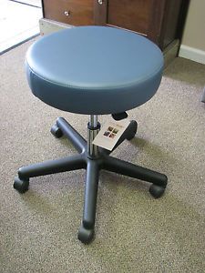 Winco 4300 Dental Medical Doctor's Gas Lift Stool Chair "Blueridge" w Out Back