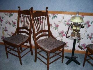 4 Antique Vintage 1950s Kitchen Dining Room Wood Wooden Tea Room Chairs Lot