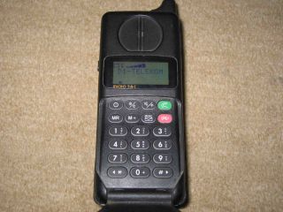 Motorola 5200 International Boxed Complete GSM Vintage Brick Phone Working
