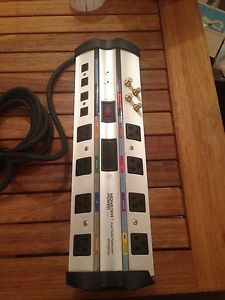 Monster Home Theatre Power Center HTS1000 mkiii Surge Protector Power Strip