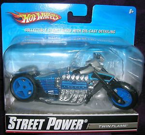 Hot Wheels 1 18 Street Power Twin Flame Blue Silver Motorcycle Die Cast