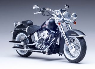 2010 Harley Davidson Softail Deluxe Diecast Motorcycle 1 12 Custom Model 81141