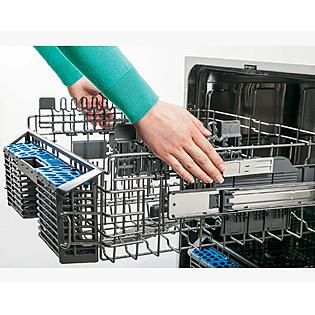 GE  24 Built in Dishwasher w/ Stainless Steel Interior & Front